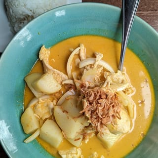 Yellow Curry Lunch