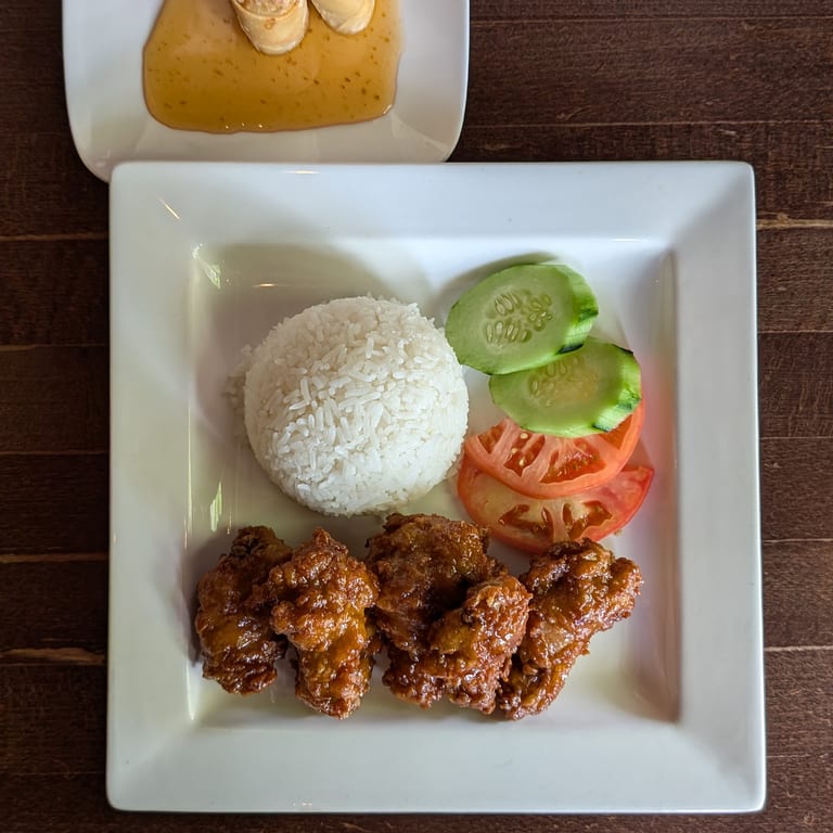 Wing It: Thai, Bar, and Asian Fusion Delights